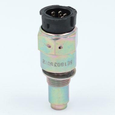 Induktiivinen anturi latta liittimillä (eri vaihtoehtoja)